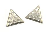 メタルトライアングルピアス